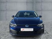 Gebraucht VW Golf VIII Life 131 PS (96 kW) 2023 Blau Limousine