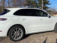 Second-hand Porsche Cayenne 340 CP (250 kW) 2019 Alb SUV