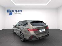 Gebraucht BMW 540 M Sport 303 PS (222 kW) 2025 Grau Kombi