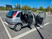 Używany Opel Corsa Enjoy 86 KM (63 kW) 2003 Srebrny Hatchback