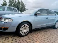 Gebraucht VW Passat 105 PS (77 kW) 2008 Blau Limousine