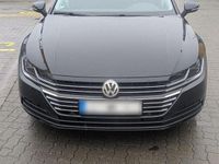 Gebraucht VW Arteon 150 PS (110 kW) 2018 Schwarz Kleinwagen