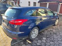 Gebraucht Ford Focus 95 PS (69 kW) 2017 Blau Kombi