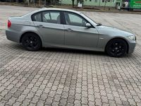 Gebraucht BMW 318 129 PS (94 kW) 2006 Blau Limousine