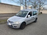 Gebraucht Opel Combo 90 PS (66 kW) 2005 Silber Van / Kleinbus