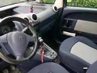 Gebraucht Peugeot 1007 75 PS (55 kW) 2006 Grün Van / Kleinbus