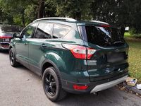 Gebraucht Ford Kuga 2017 Grün SUV
