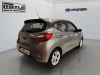 Gebraucht Hyundai i10 Trend 84 PS (61 kW) 2022 Braun Kleinwagen