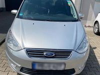 Gebraucht Ford Galaxy Trend 140 PS (102 kW) 2014 Silber Van / Kleinbus