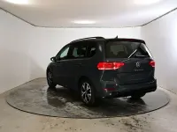 Gebraucht VW Touran Highline 150 PS (110 kW) 2026 Grau Van / Kleinbus