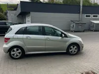 Gebraucht Mercedes B160 95 PS (69 kW) 2009 Silber Van / Kleinbus