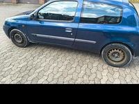 Second-hand Renault Clio 75 CP (55 kW) 2002 Albastru Coupe