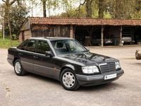 Gebraucht Mercedes E420 279 PS (205 kW) 1995 Schwarz Limousine