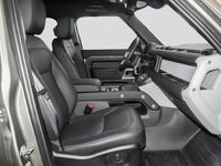 Gebraucht Land Rover Defender SE Dynamic 202 PS (148 kW) 2023 Pangea green (metallic) SUV