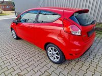 Gebraucht Ford Fiesta SYNC Edition 101 PS (74 kW) 2014 Rot Kleinwagen