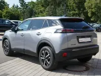 Neu Peugeot 2008 101 PS (74 kW) 2026 Grau SUV