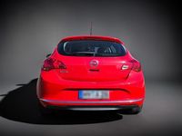 Gebraucht Opel Astra 120 PS (88 kW) 2015 Rot Limousine