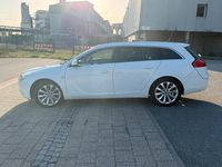 Gebraucht Opel Insignia 130 PS (95 kW) 2012 Weiß Kombi