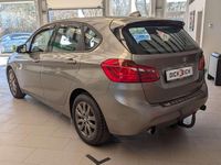 Gebraucht BMW 220 Advantage 192 PS (141 kW) 2016 Platinsilber metallic Van / Kleinbus