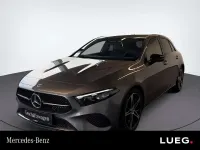 Gebraucht Mercedes A200 Night 163 PS (119 kW) 2026 Metalliclack mountaingrau Coupé