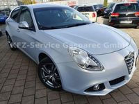 Gebraucht Alfa Romeo Giulietta Veloce 120 PS (88 kW) 2015 Silber Limousine