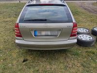Gebraucht Mercedes C220 150 PS (110 kW) 2005 Andere farben Kombi