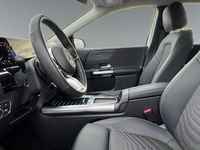 Gebraucht Mercedes B200 177 PS (130 kW) 2023 Weiß Kleinwagen