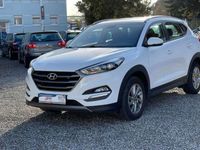 gebraucht Hyundai Tucson blue Trend 2WD 1.HAND+NAVI+KAMERA