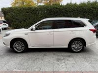 Gebraucht Mitsubishi Outlander P-HEV Plus 224 PS (164 kW) 2021 Weiß SUV