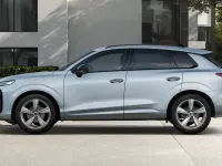 Nouă Audi Q3 Comfort 265 CP (194 kW) 2025 Gri SUV