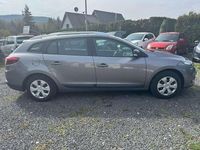 Gebraucht Renault Mégane GrandTour Authentique 110 PS (80 kW) 2012 Grau cassiopee Kombi