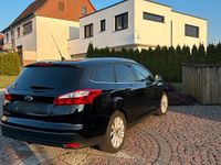 Gebraucht Ford Focus 105 PS (77 kW) 2012 Schwarz Kombi