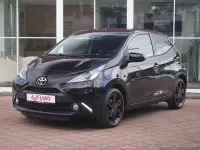 Gebraucht Toyota Aygo 69 PS (50 kW) 2018 Schwarz Kleinwagen