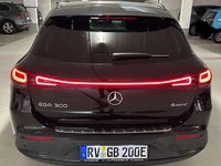 Gebraucht Mercedes EQA300 Progressive 167 kW (228 PS) 2021 Schwarz SUV