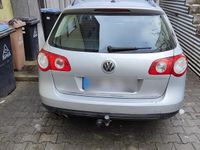 Gebraucht VW Passat 140 PS (102 kW) 2011 Silber Kombi