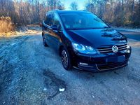 Second-hand VW Sharan Highline 170 CP (125 kW) 2012 Negru Monovolum