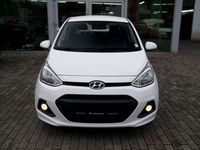 Gebraucht Hyundai i10 Trend 67 PS (49 kW) 2015 Weiß Kleinwagen