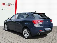 Gebraucht Alfa Romeo Giulietta Super 150 PS (110 kW) 2016 Colore esterno (grau lipari) Kleinwagen