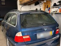 Gebraucht BMW 318 143 PS (105 kW) 2004 Blau Kombi