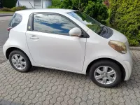 Gebraucht Toyota iQ 68 PS (50 kW) 2009 Weiß Kleinwagen