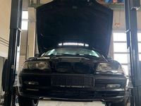 Gebraucht BMW 320 Sport Line 150 PS (110 kW) 2000 Schwarz Limousine