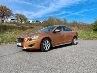 Gebraucht Volvo S60 Summum 163 PS (119 kW) 2011 Orange Limousine
