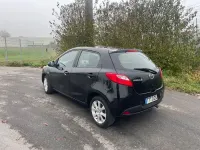 Usata Mazda 2 75 CV (55 kW) 2009 Nero Utilitaria