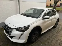 Gebraucht Peugeot e-208 Active 100 kW (136 PS) 2021 Weiß Kleinwagen