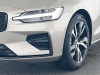 Gebraucht Volvo V60 145 PS (106 kW) 2025 Kombi