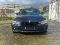 Gebraucht BMW 320 Shadowline 184 PS (135 kW) 2012 Blau Limousine