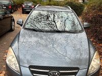 Gebraucht Kia Ceed 109 PS (80 kW) 2009 Blau Kleinwagen