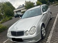 Gebraucht Mercedes E320 204 PS (150 kW) 2005 Grau Kombi