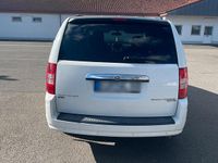Gebraucht Chrysler Voyager 163 PS (119 kW) 2011 Weiß Van / Kleinbus
