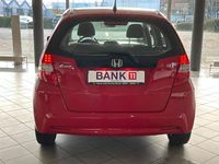 Gebraucht Honda Jazz S 90 PS (66 kW) 2015 Rot Kleinwagen